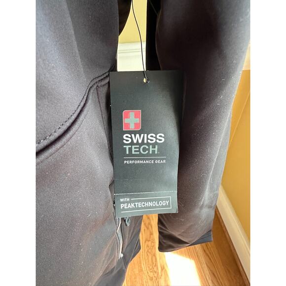 Swiss Tech Performance Gear Black Full Zip Jacket Peak Technology Size Small NWT - Picture 2 of 10